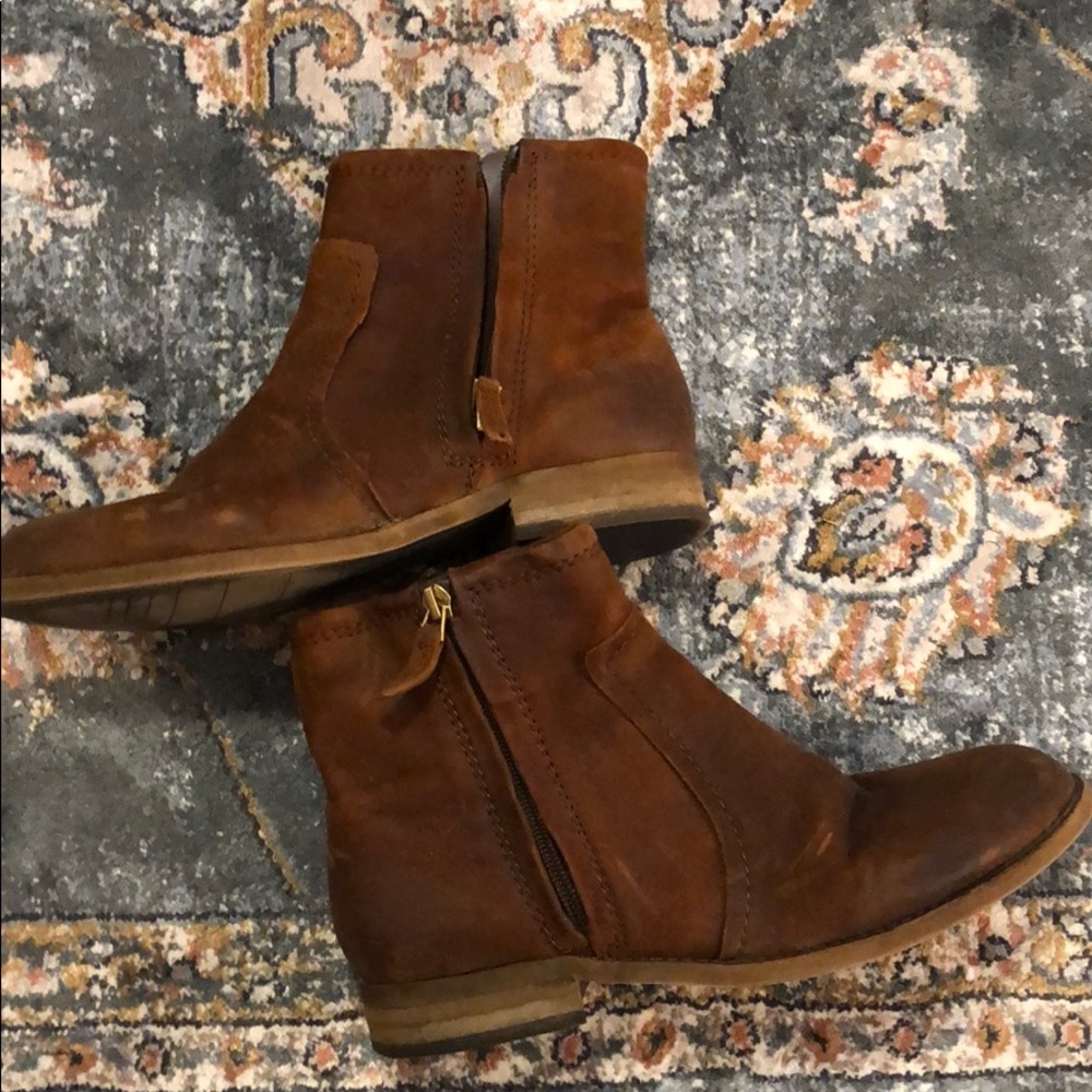 Leather/suede booties